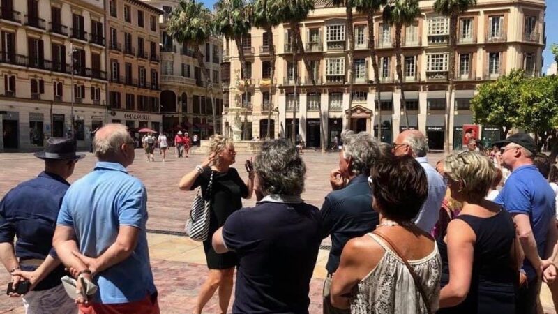 wereldstadgidsen-malaga-groeten-uit-spanje-nederlandstalige-lokale-gids-plaza-constitucion-casa-don-carlos